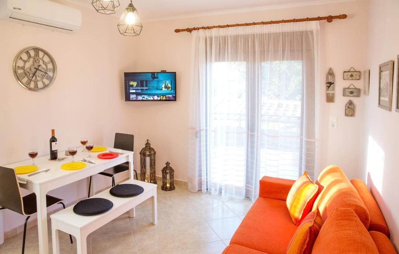 Konstantina & Evgenia Deluxe Apartment Néa Péramos Exterior foto